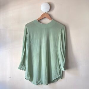 & Other Stories Silk Mint Green 3/4 Sleeve Snap Back Tunic Top Old Money Preppy
